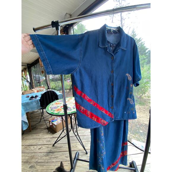 Women's 2 Piece Midi Dress & Over Shirt 2X floral & red fabric trim on both VGUC - Picture 9 of 16